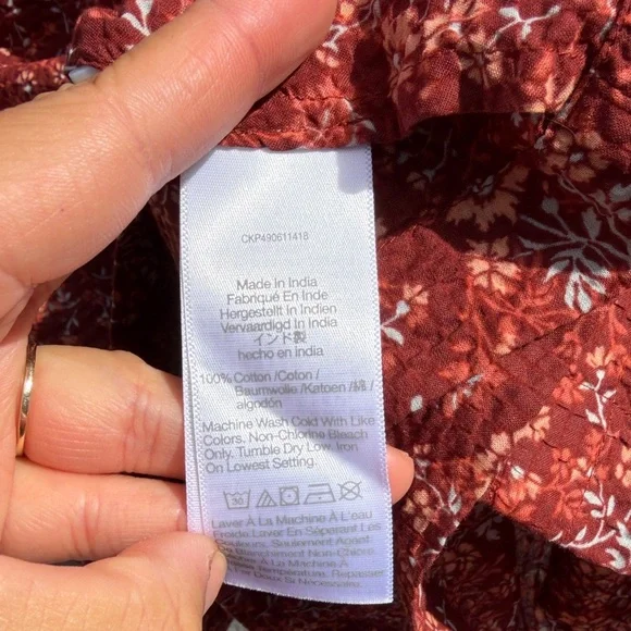 NWT Madewell Puff Short Sleeve V neck  Red Floral Top Size: L - Picture 3 of 9